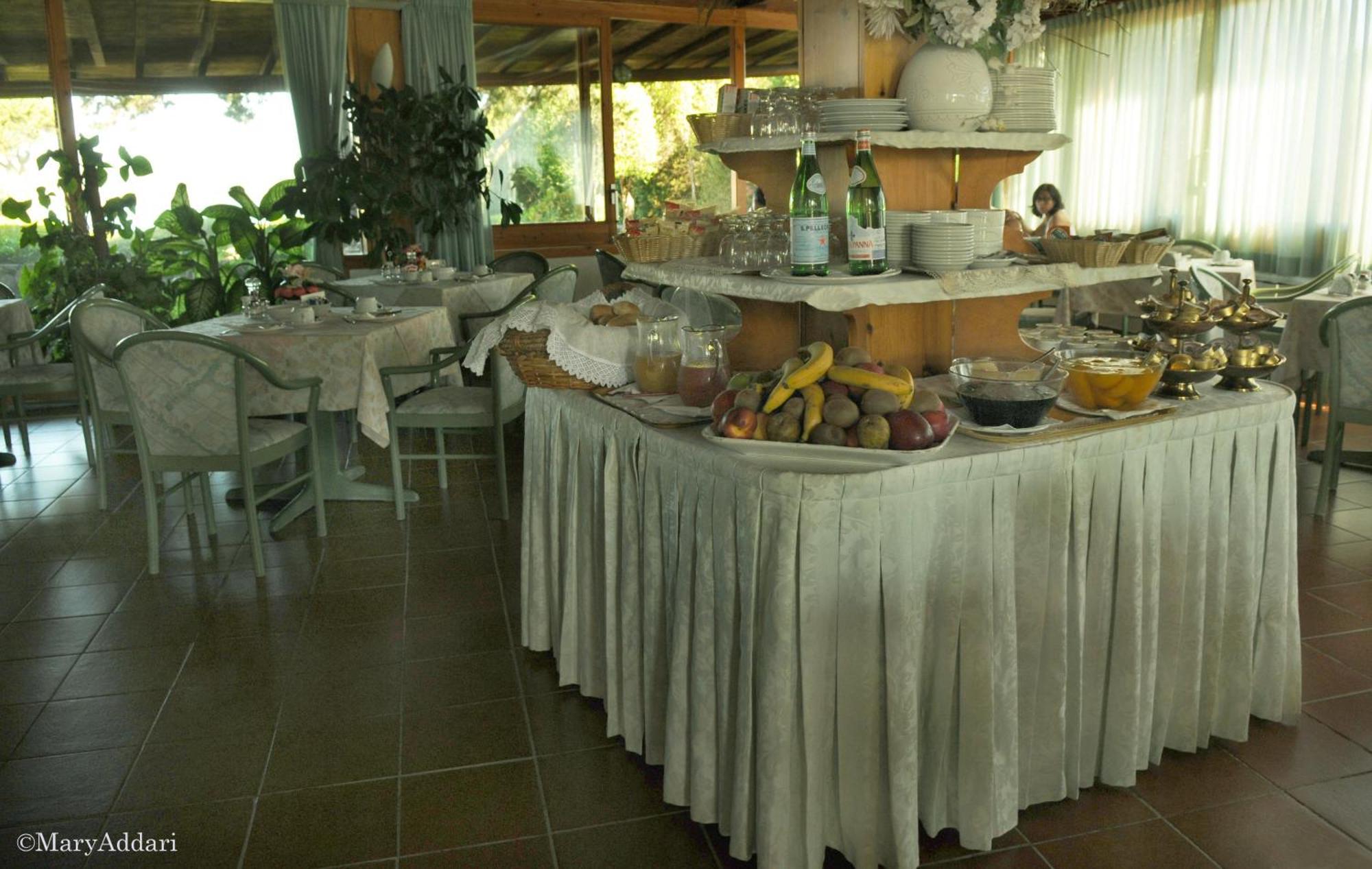 Hotel Villa Gemella บายาซาร์ดิเนีย ภายนอก รูปภาพ